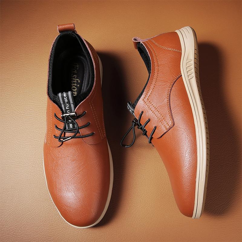 Casual Leather Man Shoes Soft Sole Business Lace-Up Men Shoes Lightweight Breathable Style for Men Loafers Outdoor Driving Shoes