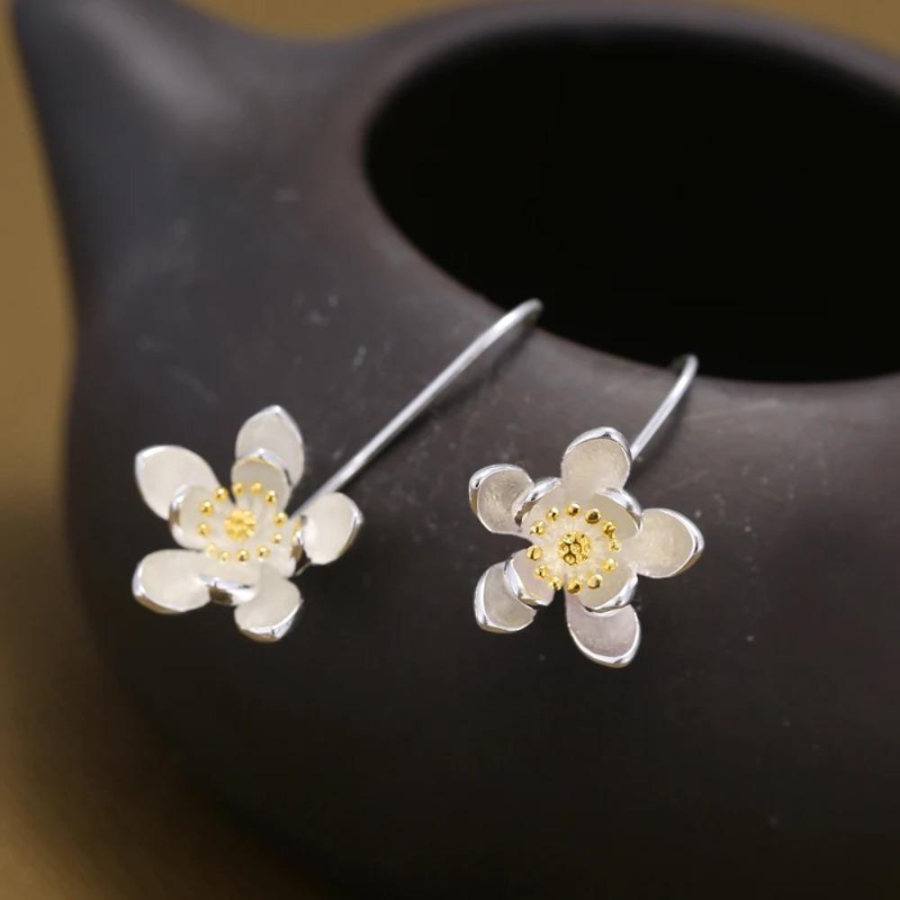 925 Silver Long Flower Earrings Elegant Lady Prevent Allergy Fashion Jewelry New Design