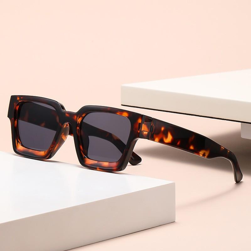 Classic thick square sunglasses men's street shooting versatile sunglasses driving UV protection advanced sense full frame sunglasses