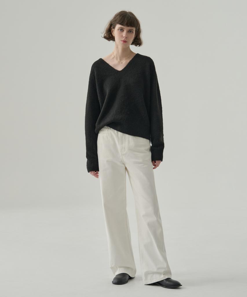 Deuloupisumeon Hairy Wool V-Neck Pullover Knit [Ivory]