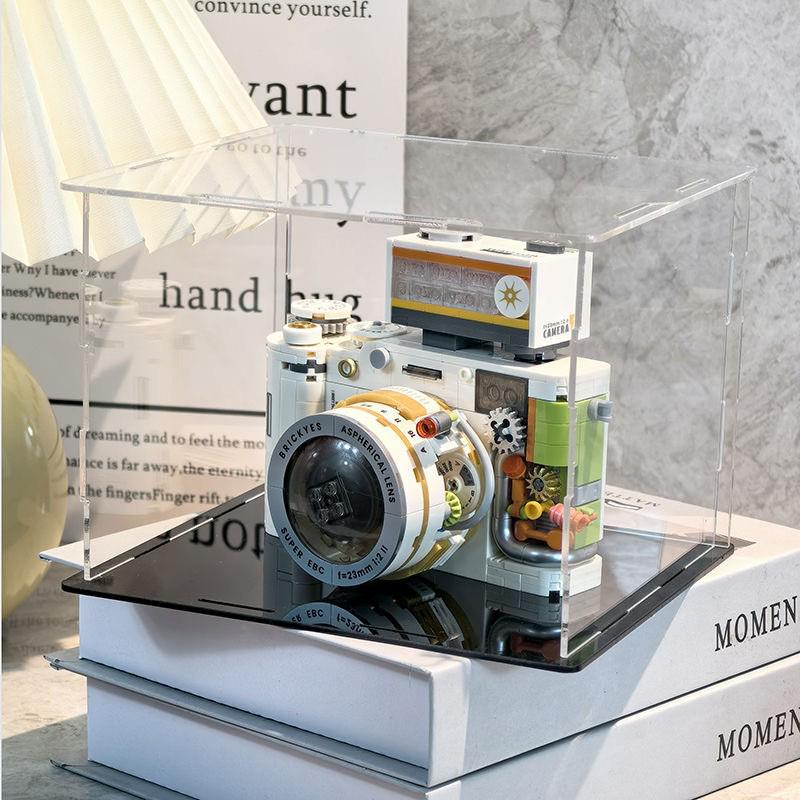 Educational Retro Camera Building Blocks: Compatible with Lego, Fun High-Block Toys for Boys & Girls, Perfect as Desktop Ornaments