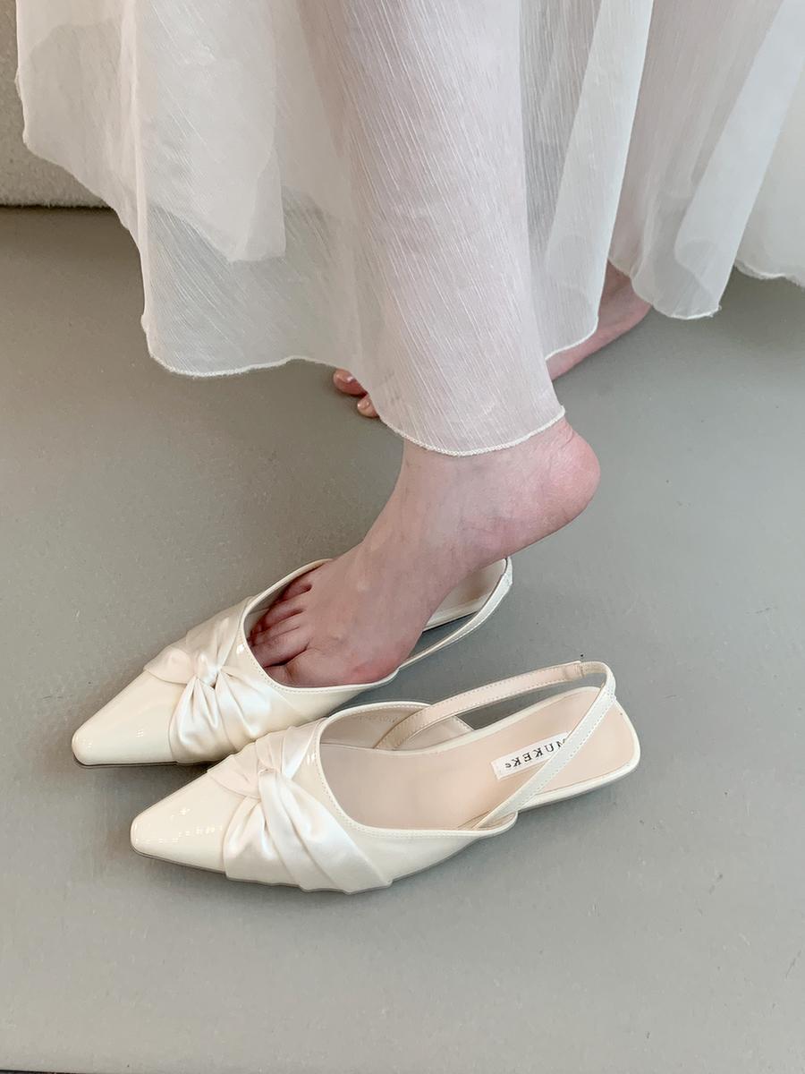 

Xiaoxiangfeng bag head sandals female summer wear new French temperament with skirt fairy slope heel pointed empty shoes 35 бежевый