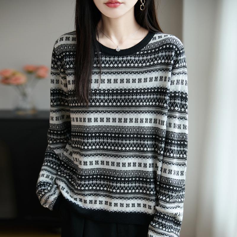 Round-neck Early Autumn Sweater Thin Knitted Sweater Women's Spring and Autumn New Style Multi-color Base Shirt