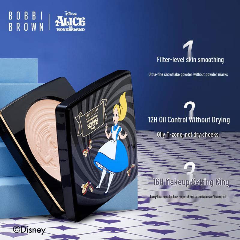 

Bobbi Brown Disney Alice Featherweight Finishing Powder
