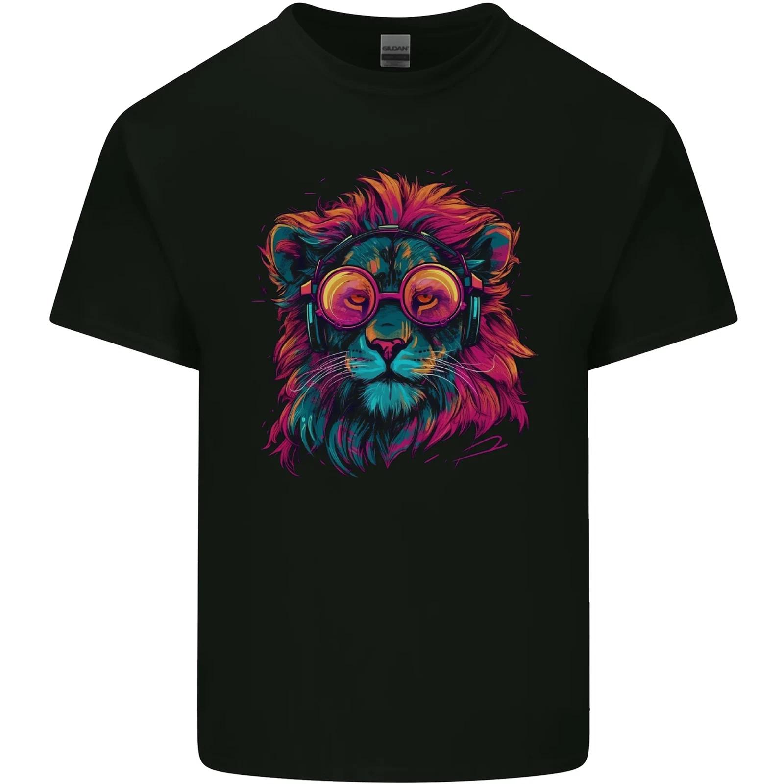 A Retrowave Lion Kids T-Shirt Childrens M
