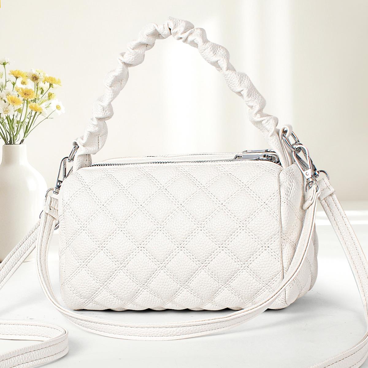 

Модная сумочка 2025 новая универсальная ромбовидная квадратная сумка однотонная простая на плечо сумка-мессенджер 22*11*13 белый