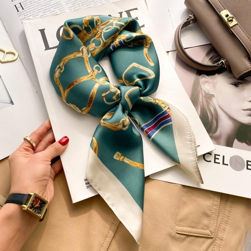 Zhang Ruonan silk scarf women's spring and summer new fashion retro accessories scarf neck high-end small square scarf