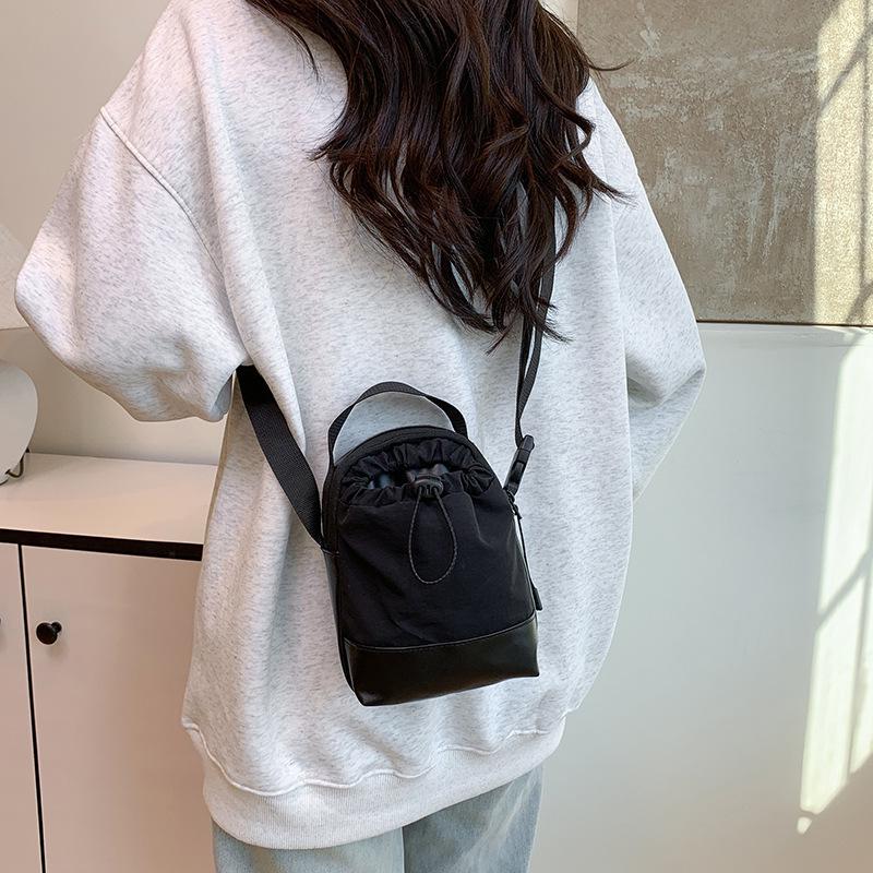 2025 Trendy Women's Outdoor Crossbody Bag - Casual, Hiking, Mountaineering, Drawstring Shoulder Bag