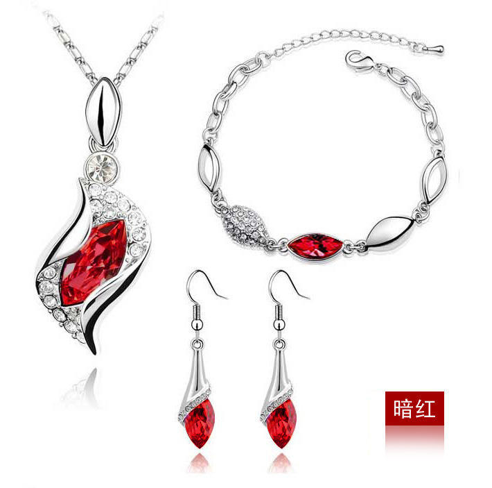LUXY MOON Women Crystal Pendant Alloyed Chain Necklace Stud Earring Jewelry Set