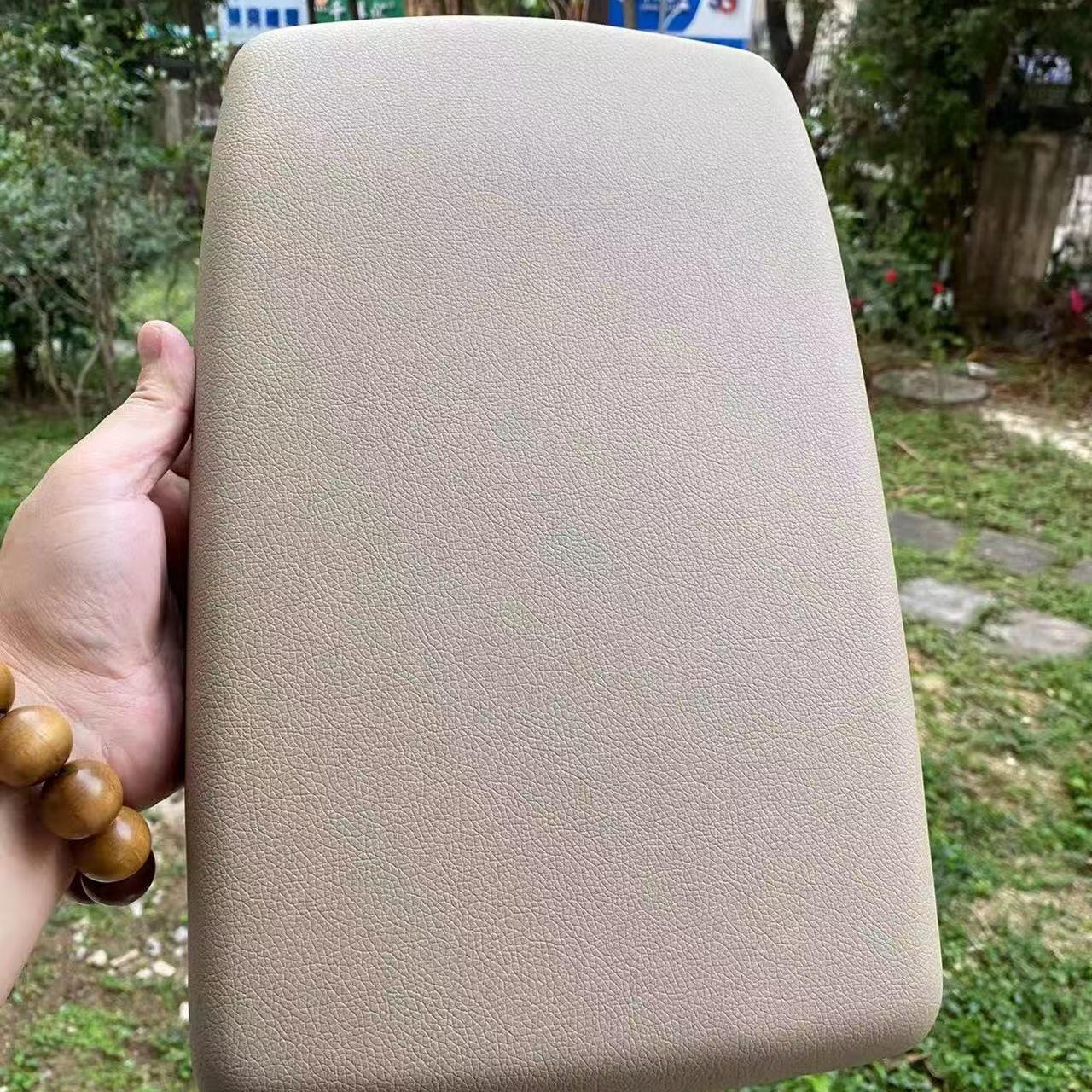 Highlander Armrest Cover Set for 09-14 Models - Protective & Storage Solution Toyota Highlander/2009-2014