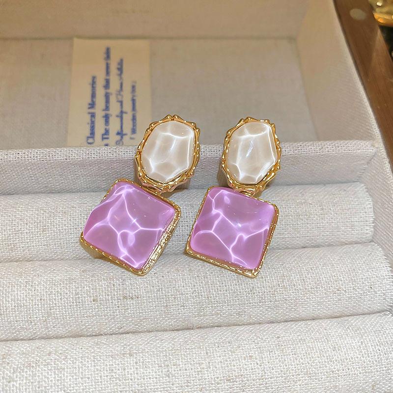 Purple Color Women Dangle Earrings Small Round Unusual Earrings Fashion Flower Butterfly Hanging Earrings Pendientes Mujer