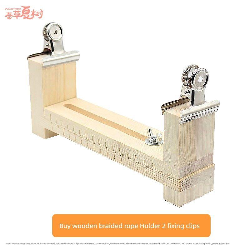 

Сезон выпускных Больше, чем цвет Нефритовая нить Китайский узел Плетеная нить Браслет Наручная цепочка Украшение Линия 5 Ручная работа Красная веревка Подвеска Woven Wooden Frame Clip