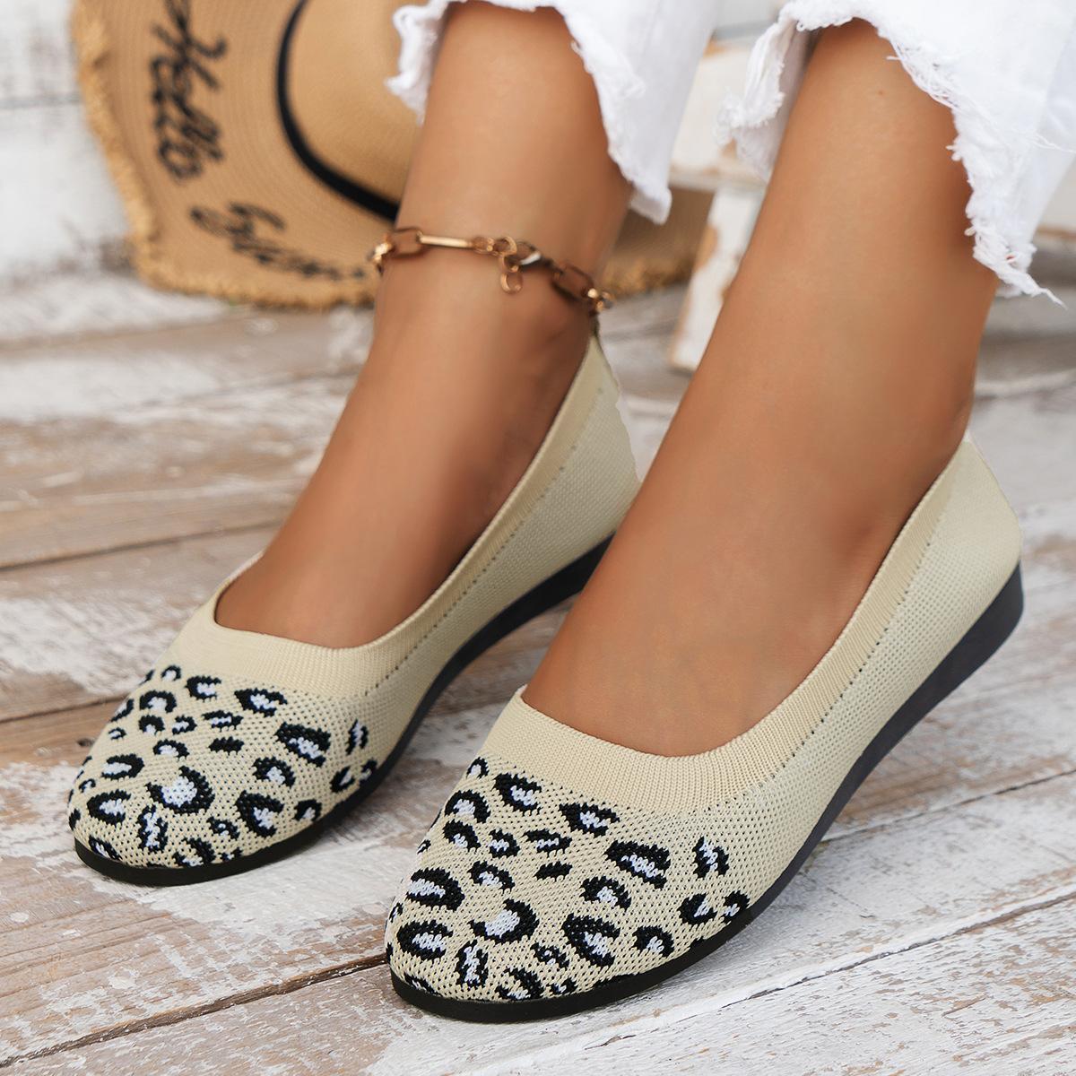 

2025 осень новые большие размеры плоские туфли с плетением мушки одинарные женские туфли из старой пекинской ткани дышащая мягкая подошва повседневная женская обувь 43