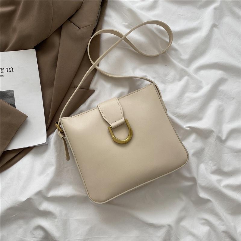 IELGY Women's Vintage Versatile Messenger Bag Textured Fashion Shoulder Bucket Bag