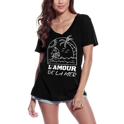 Women's Organic T-Shirt Love the Sea - A Boat At Sea