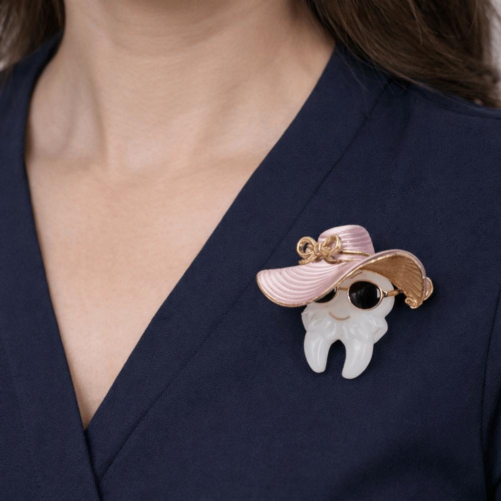 Cute Teeth Pin Badge Cartoon Teeth Breastpin Popular Decorative Pin  For Women Coat