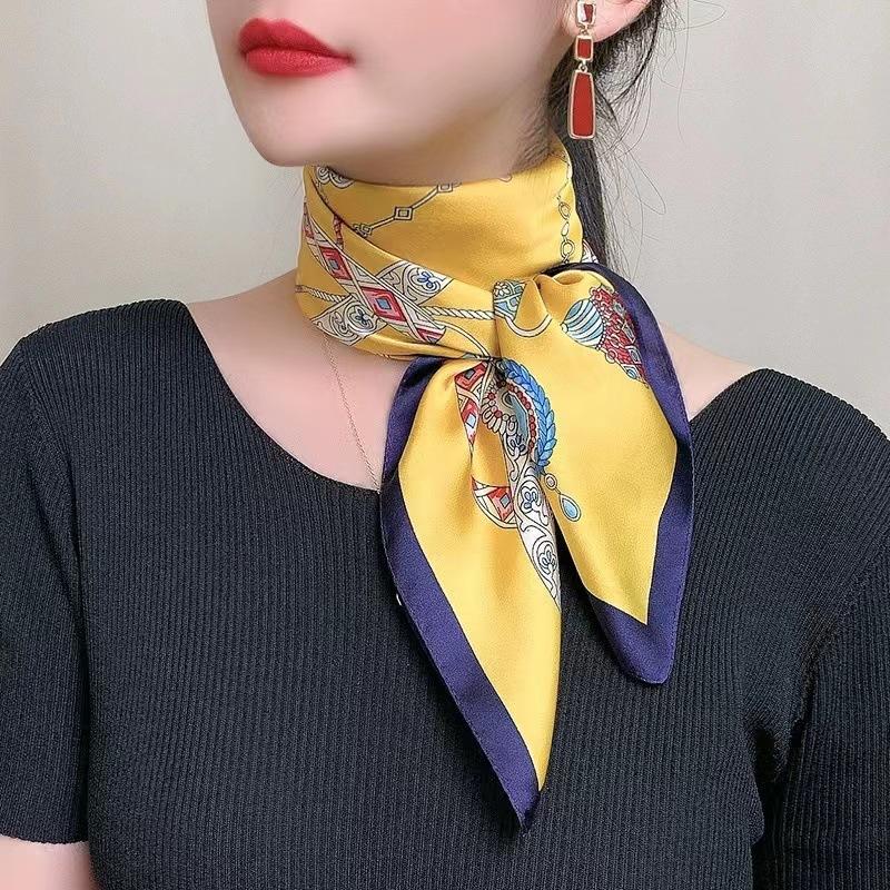 Silk scarf 71 × 71 small square scarf chain printed scarf high-end versatile decorative scarf sunscreen scarf headscarf