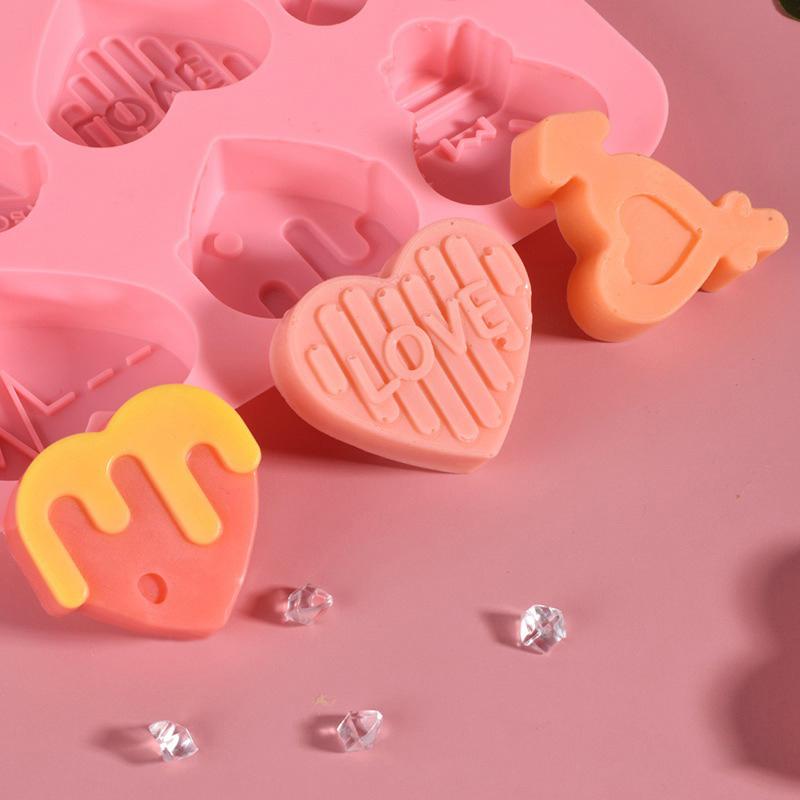 Multicavity Love Heart Chocolate Silicone Mold Candy Biscuit Mould Love Ice Tray Baking Tool Gift Love Fondant Cake Candle Mold