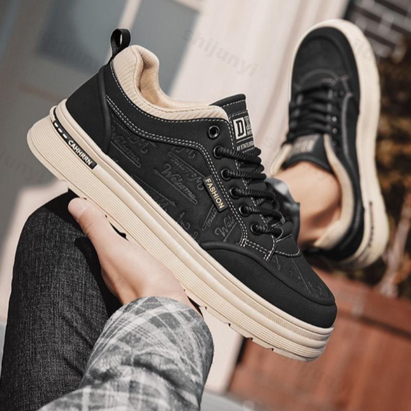 Fashion 2025 Summer New Men's Fashion Trend Casual Shoes Comfortable Versatile Outdoor Sports Shoes Non slip Slip on Platform sneakers