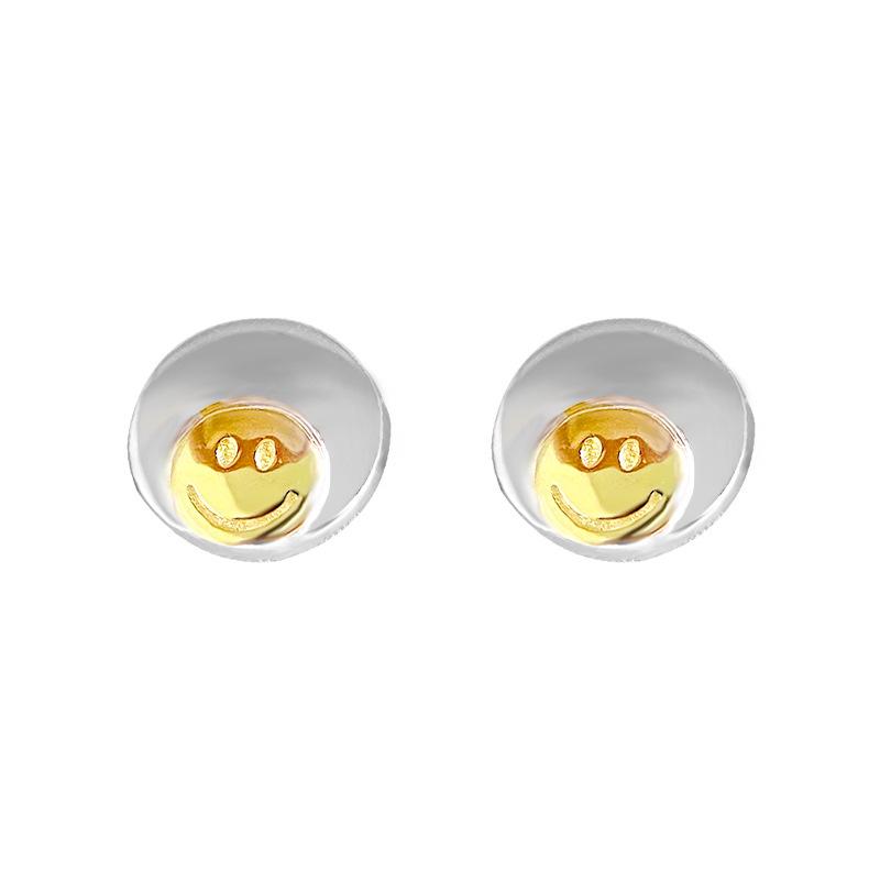 

Милые круглые серьги-смайлики. Нишевый дизайн и персонализированные модные серьги.