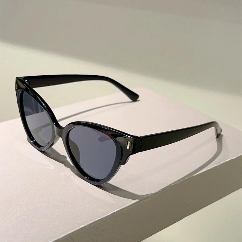 Cat Eye Sunglasses Women  New in Vintage Fashion Casual Decor Shades Trendy Brand Design Candy Color Rim Sun Glasses