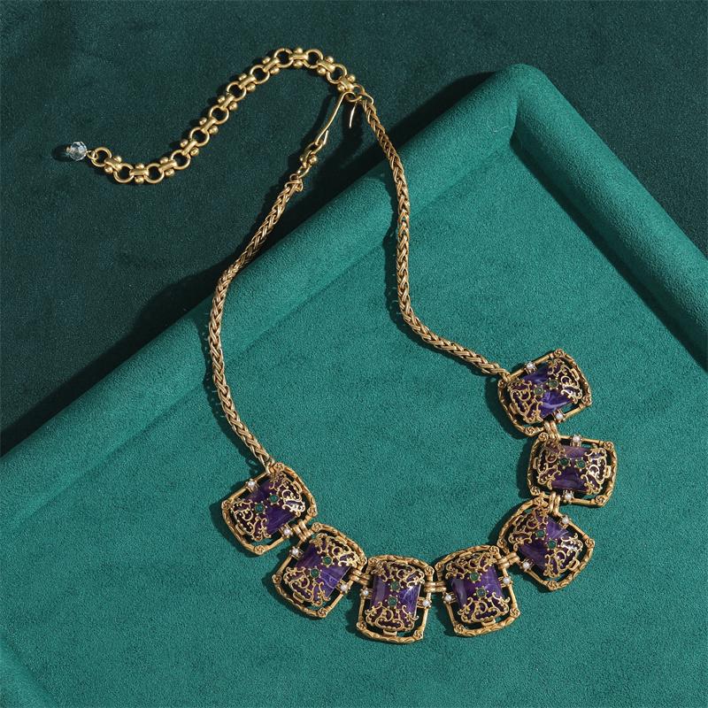 Antique Natural Stone Gold Color Purple Square Necklace for Women Vintage Jewelry Accessories Carving Luxury Girl Item Wedding