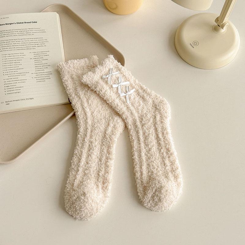College Style Thicken Coral Fleece Cat Paw Calf Socks For Women Autumn Winter Warm Long Tube Socks Home Sleeping Floor Socks