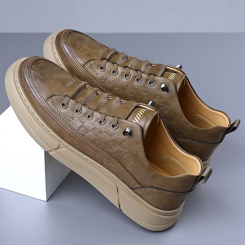 Men's shoes 2025 spring men's sports and leisure leather shoes with soft soles and breathable tide white shoes for men