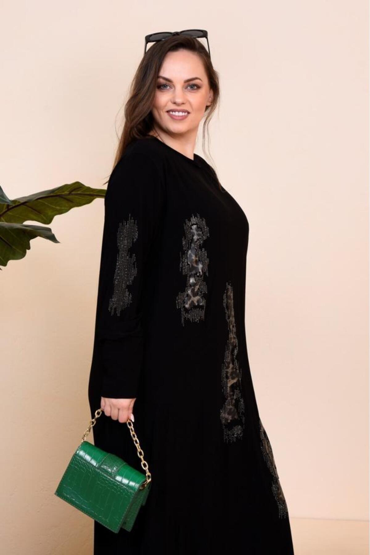 

Женское платье большого размера Платье больших размеров с леопардовым узором и камнями