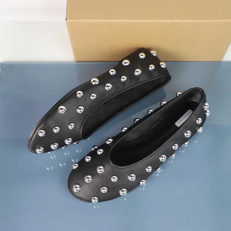 Designer de Moda Sapatos Casuais de Primavera para Mulheres Preto Rebite Couro Macio Vintage Confortável Raso Exterior Slip on Sapatilhas de Ballet Femininas