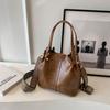 Retro fashion small bag new women's bag Maillard commuter bucket bag high value shoulder bag women