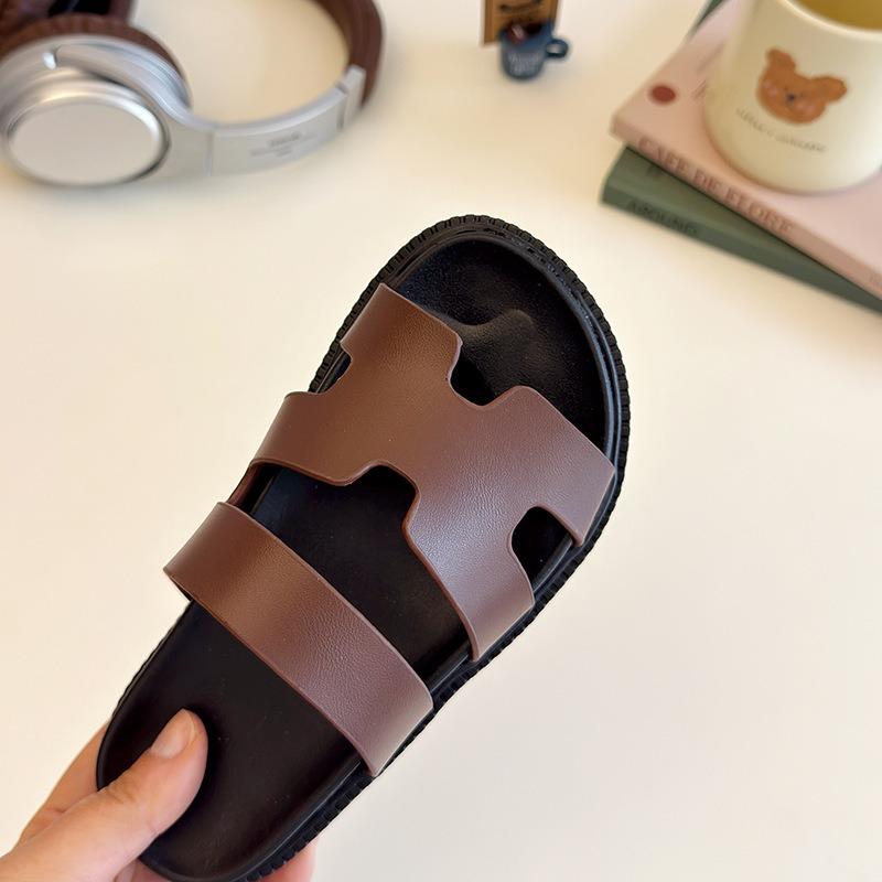 Kids Soft Sole Hollow Out Casual Beach Slide Sandals For Boys And Girls