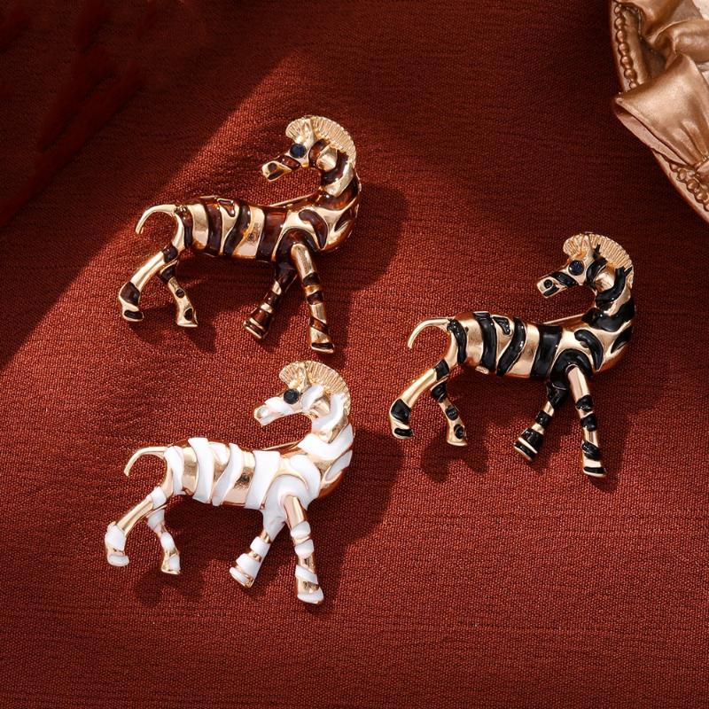 Luxury Vintage Horse Brooches For Women Men  Year Of The Horse Animal Party Office Brooch Pin Jewelry Accessories