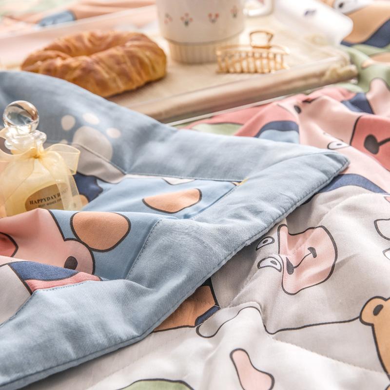 Funny Cartoon Bear Quilt Cotton Summer Air Conditioning Quilted Quilt Soft Skin-friendly Breathable Multifunction Thin Blanket