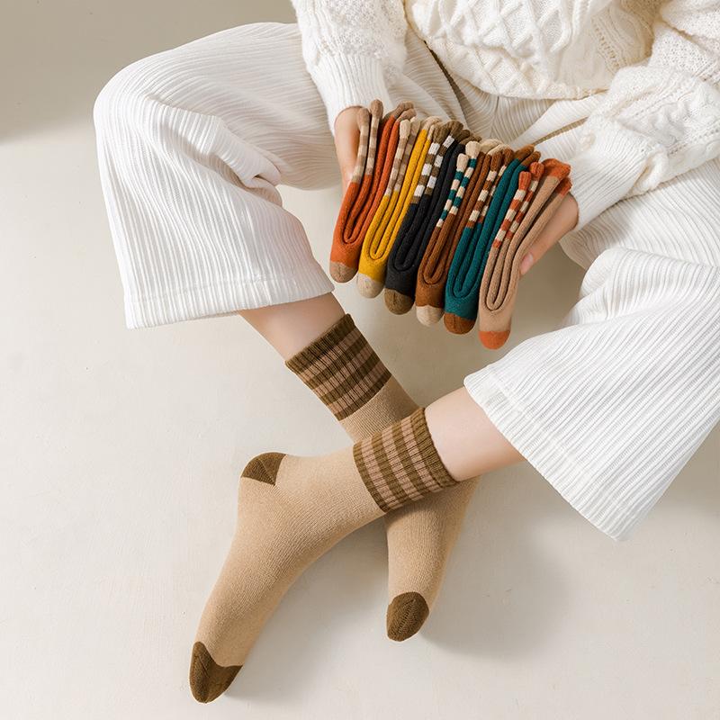 Women's Winter Socks Thick Warm Towel Socks Mid-tube Socks Floor Socks