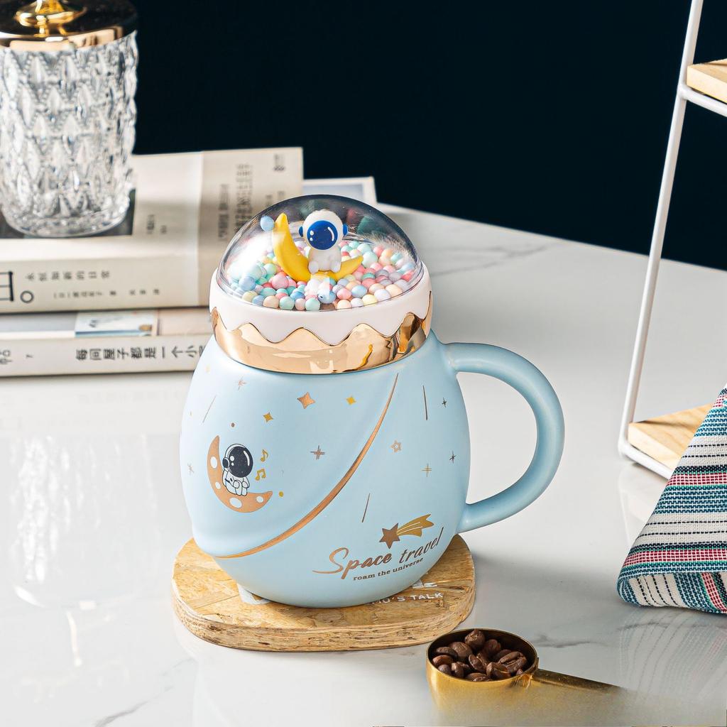 Kreativní planetový hrnek Vysoce přesný hrnek Astronaut Keramický hrnek Dárek k otevření Suvenýr Hrnek na vodu Dárková sada v krabičce