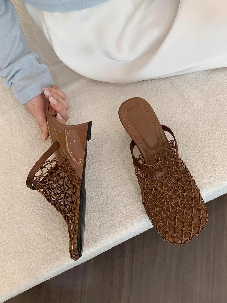 

Нишевый дизайнерский сенс Рыболовная сеть Босоножки на высоком каблуке Женские 2025 Лето Новая мода Ретро Полые плетеные сандалии с закрытым носком 40 темно-коричневого