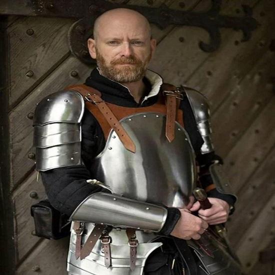 Untoter Ritter Kampfrüstung Mittelalterlicher Stahl Kriegerrüstung Ganzkörperrüstung mit Kürass, Kostümrüstung