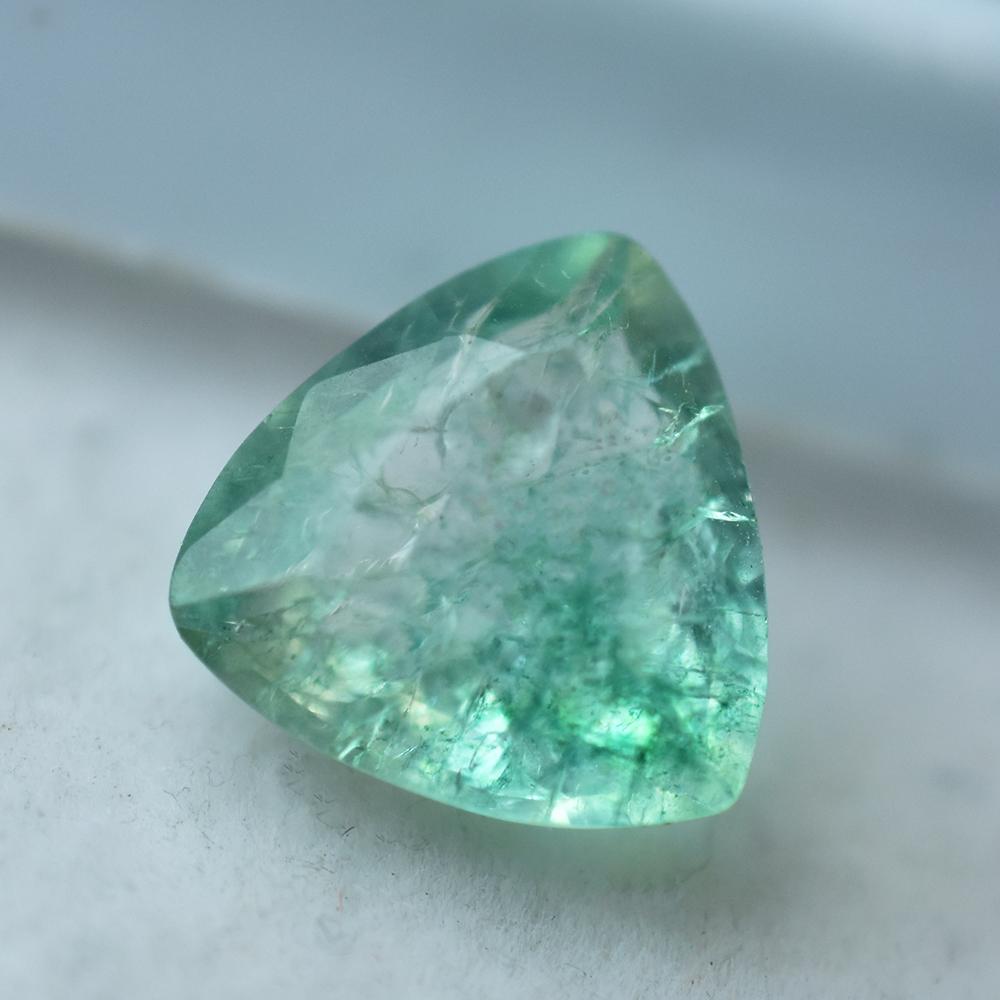 Natural Green Emerald Loose Gemstone Trillion Cut 3 ct for Collection for Jewelry Making and Crafts