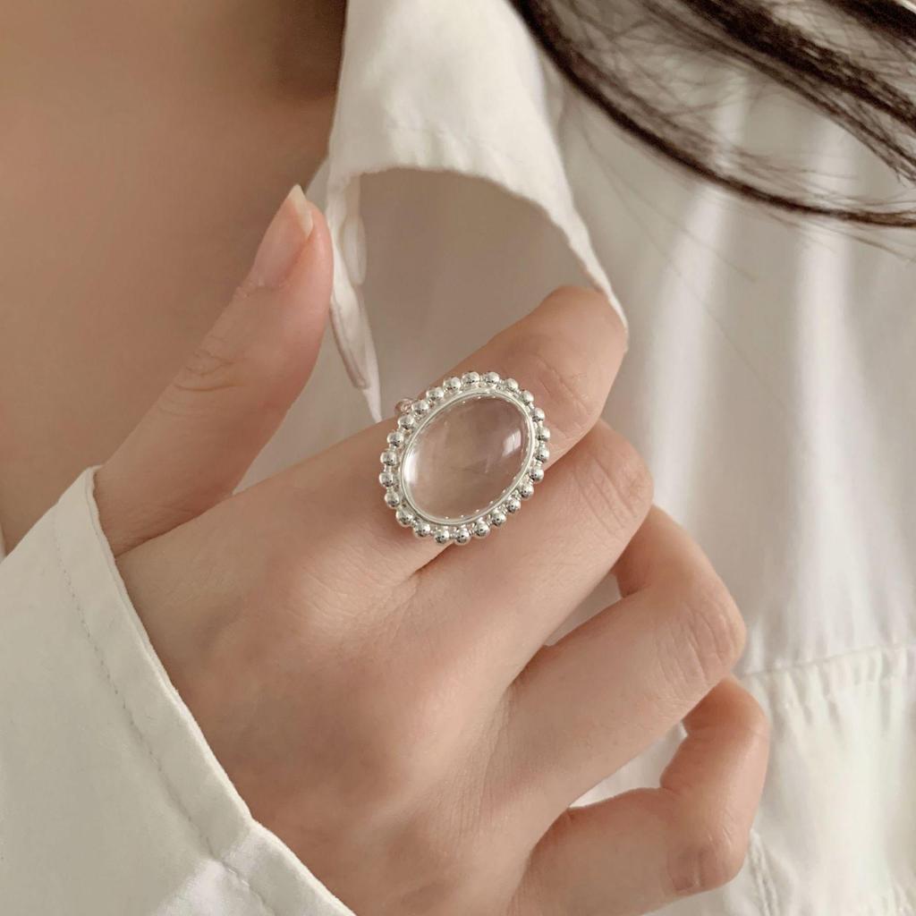 High-End White Moonlight Ring: Elegant Adjustable Open Ring for Women, Light Luxury, Versatile, Stackable, Fashionable Index Finger Ring.