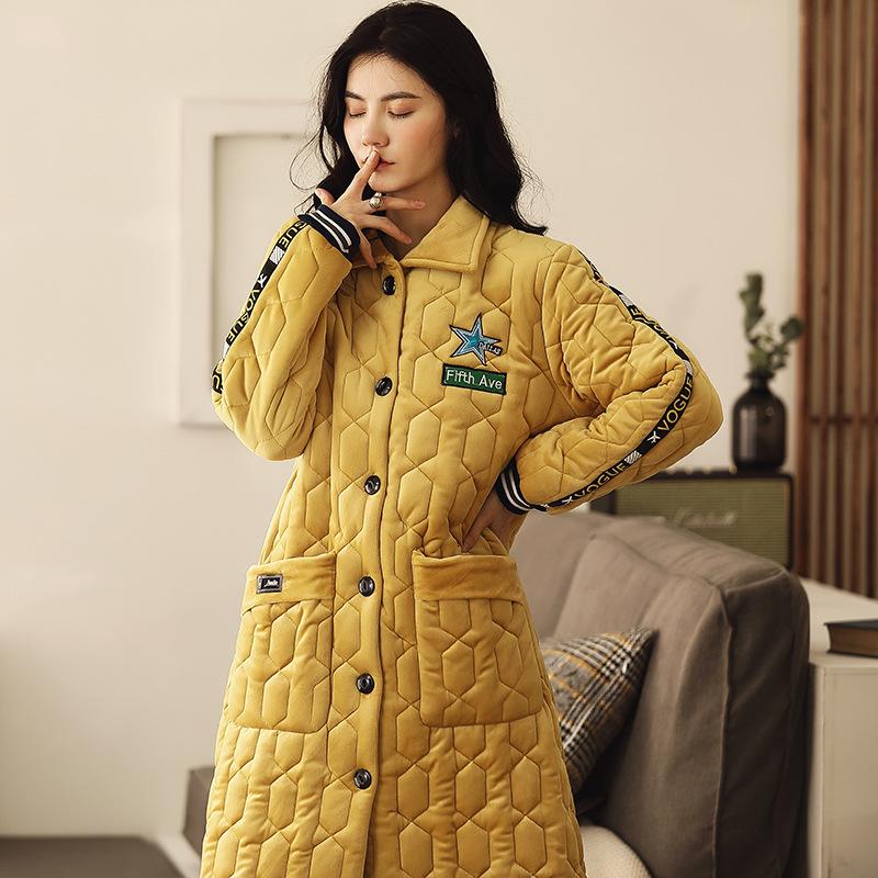 

Женский стеганый халат из кораллового флиса с капюшоном - Утепленный трехслойный, Длинная зимняя пижама 165(L) Recommended for 100-120 jin