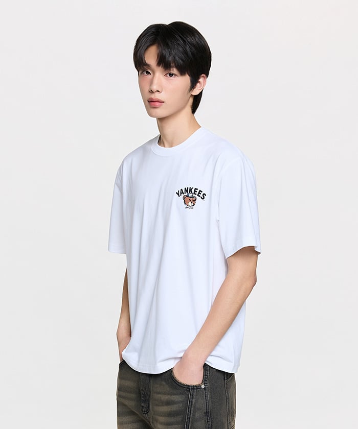 Emelbi Mega Bear Back Graphic Oversized Short Sleeve T-Shirt Ny (White)