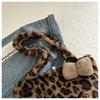 Leopard Print Fuzzy Retro Bucket Shoulder Bag, Large Capacity, Winter 2025 Women's Crossbody Underarm Bag