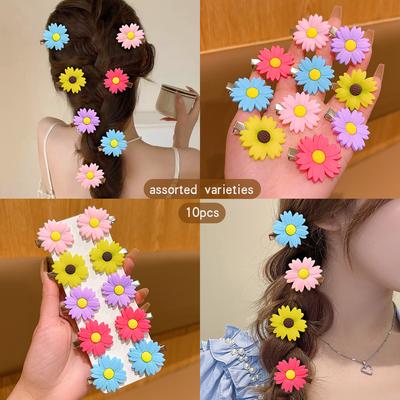 10 bunte zufällige Gänseblümchen-Haarspangen, süße und stilvolle Haaraccessoires, geeignet für den täglichen Gebrauch. Kopfblumen