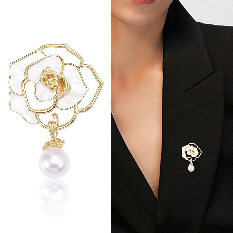 Elegant White Black Camellia Flower Brooches Pins For Women Beautiful Flower Plant Dressing Clothes Corsage Jewelry Accessories