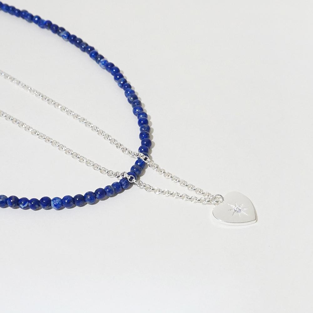 Still Instant Curve Motion - Necklace 09