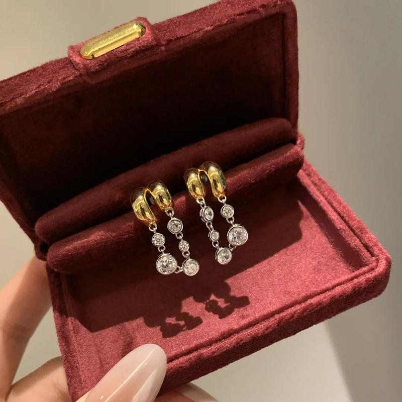 Inspiration Gloss Tassel Round Diamond Earrings for Women High Quality Trendy Light Luxury C-shaped Earings Banquet