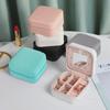 Compact Zippered Jewelry Box with Mirror – Stylish Travel Case for Rings, Earrings, and Accessories