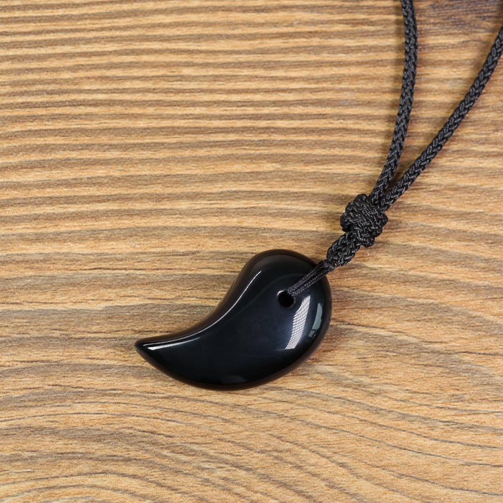 Obsidian Magatama Amulet Necklace [Koai] (Unisex)