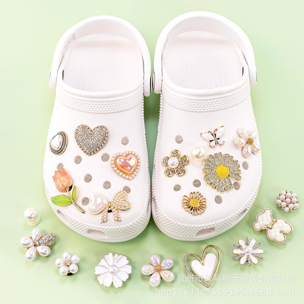 Pastoral Style Rhinestone Pearl Gemstone Plant Shoe Flower Buckle Pendant for Clog Decoration